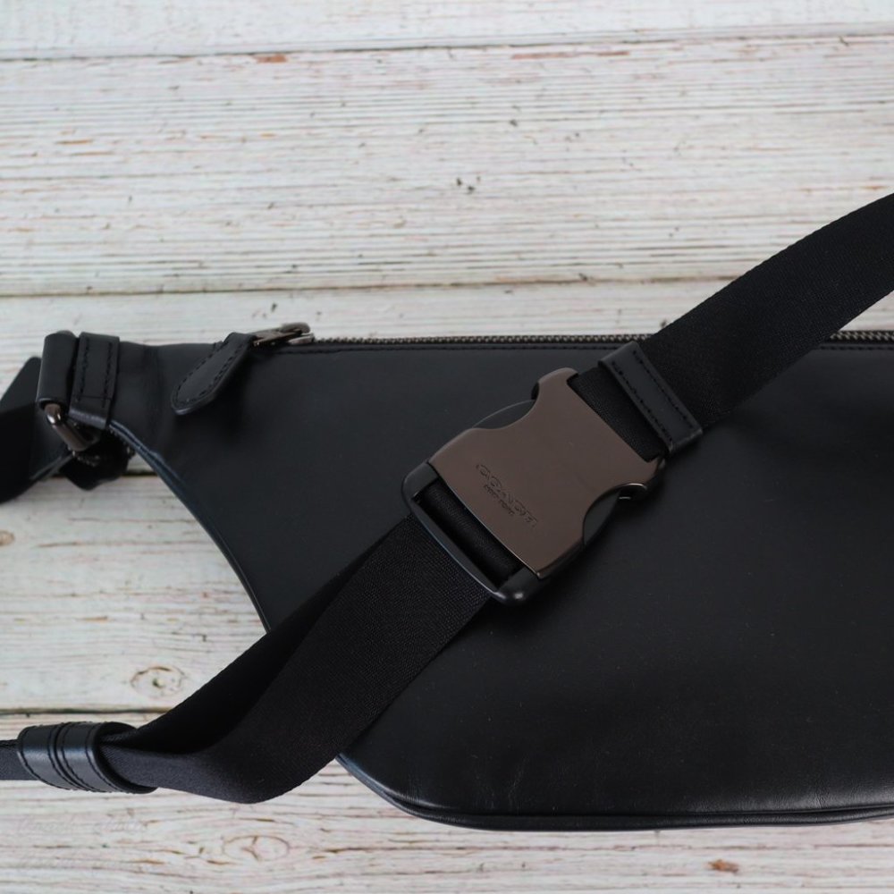 NWT Coach Heritage Leather Belt Bag Fanny Pack - Picture 7 of 10